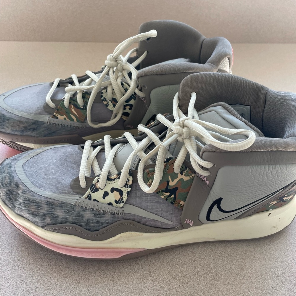 Nike Kyrie Infinity Basketball Shoes in Leopard/Camo